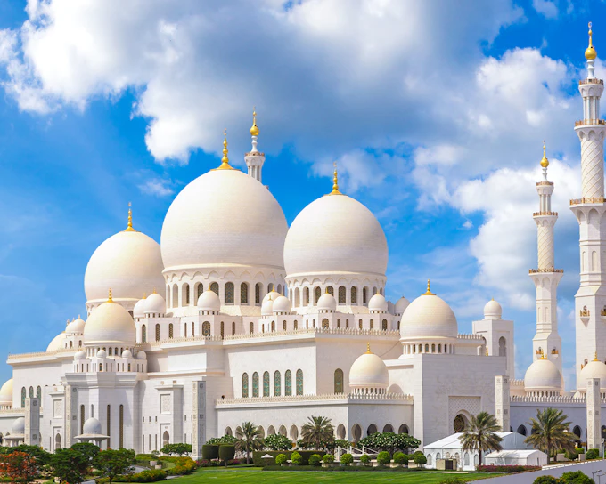 Discover Abu Dhabi: Premium Multilingual Guided Tour with Hotel Transfers