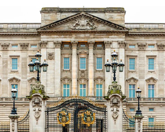 Buckingham Palace & Windsor Castle Full-Day Tour