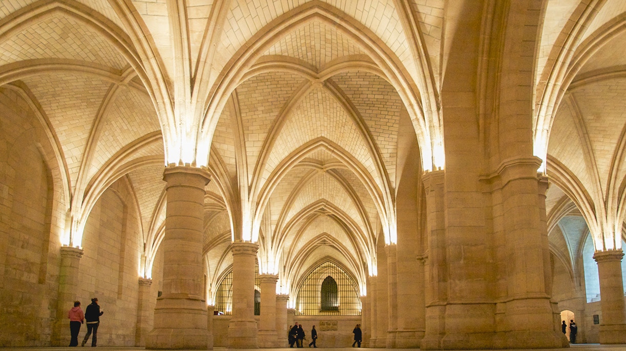 Conciergerie Timings