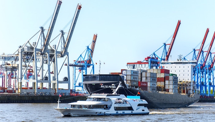 Hamburg sightseeing cruises