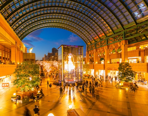 Yebisu Garden Place Baccarat Illumination