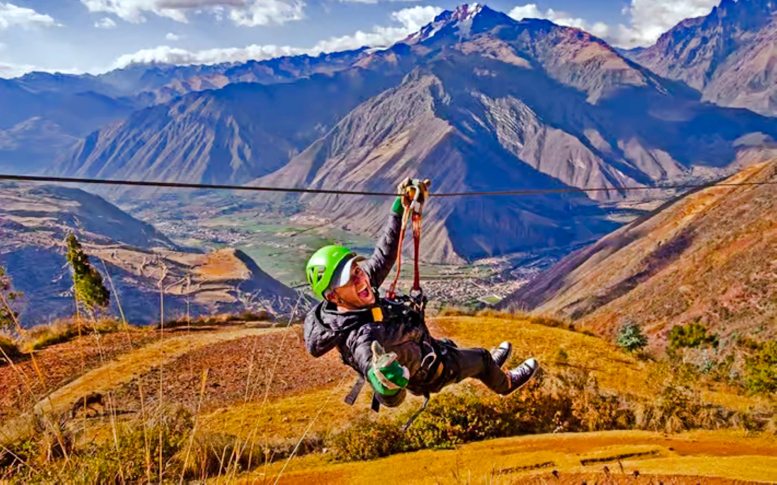 From Cusco: Sacred Valley 4-Cable Zipline with Round-Trip Transfers (Product 54992)