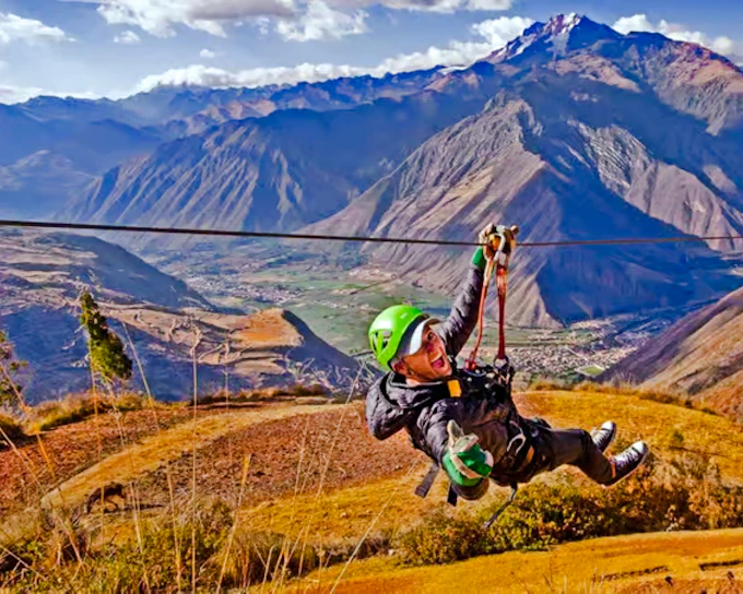 From Cusco: Sacred Valley 4-Cable Zipline with Round-Trip Transfers (Product 54992)