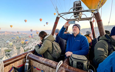 Cappadocia: Sunrise Hot Air Balloon Flight with Hotel Transfers