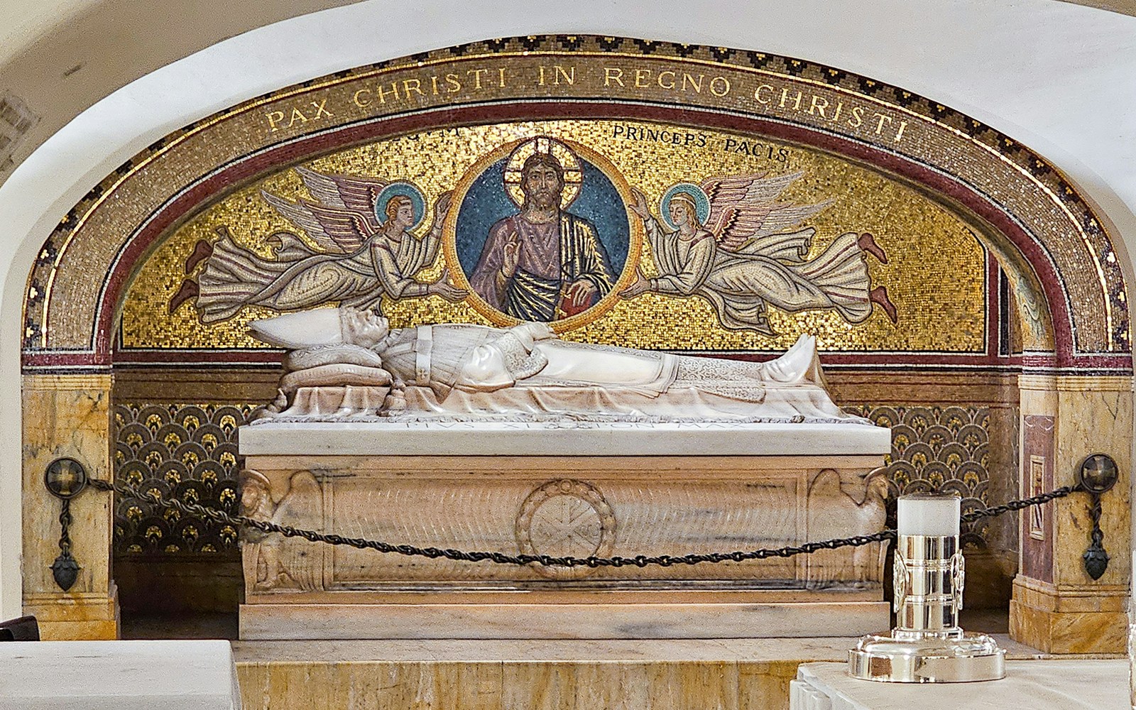 Frescoes in the Vatican Necropolis