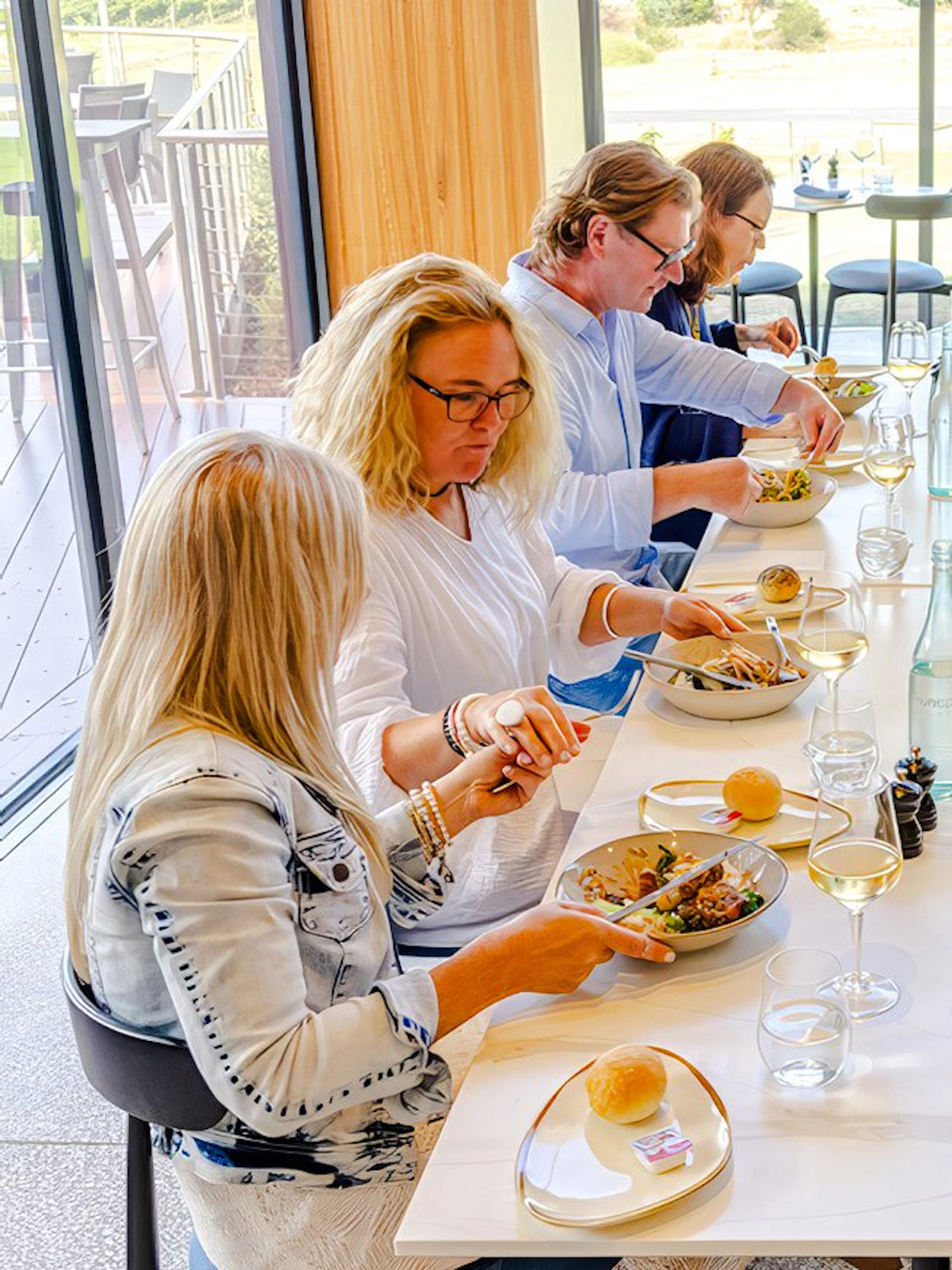 depuis melbourne : visite œnologique de la vallée de yarra avec visite de 4 vignobles et déjeuner gastronomique au domaine balgownie estate-1