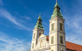 - Kościół parafialny Inner City