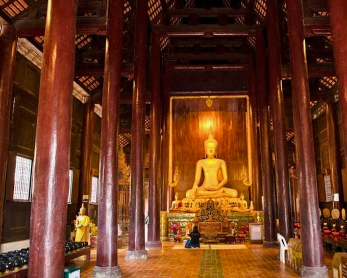 Chiang Mai Old City Temples Walking Tour