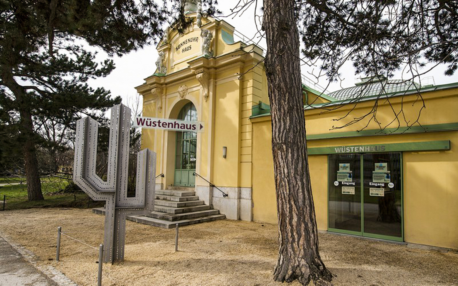 Desert House Skip-the-Line Ticket at Schönbrunn Zoo