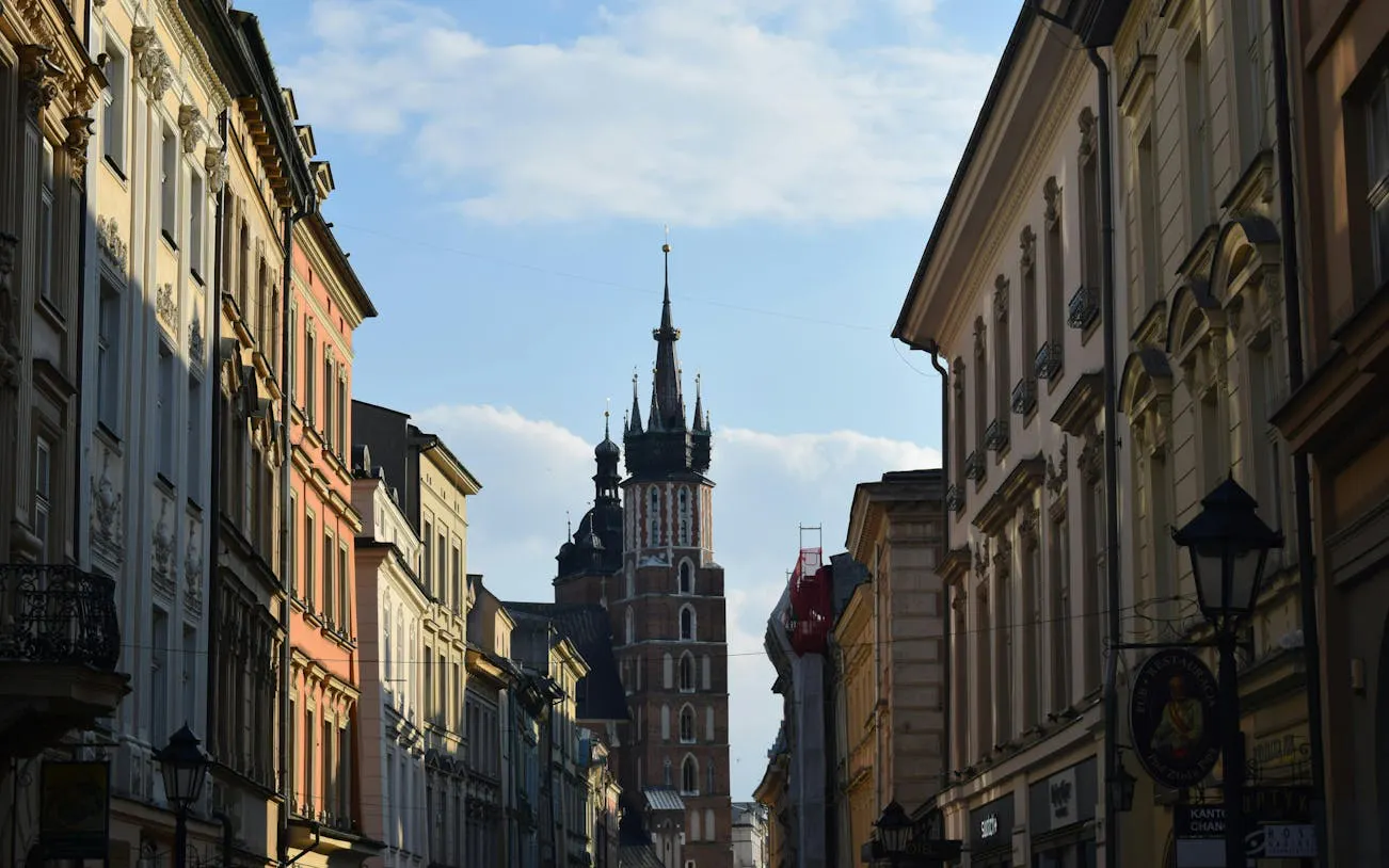 Krakow Old Town Guided Food Tour with Polish Specialties and Vodka Tastings