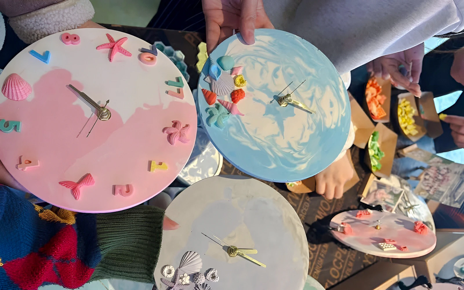 Create Your Own Seashell Clock: A Coastal Art Experience