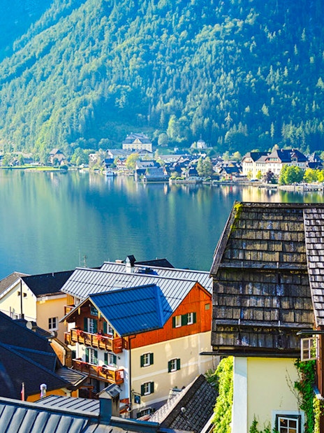 Village of Hallstatt, Austria with lakeside view and traditional alpine houses.