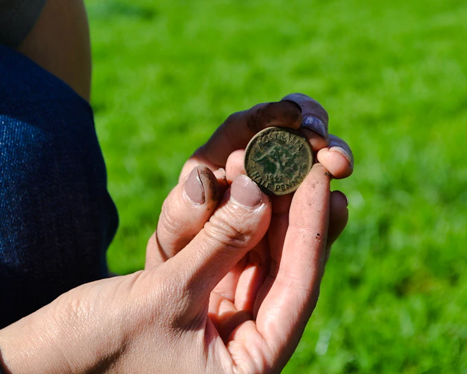 Melbourne Metal-Detecting Treasure Hunt Walking Tour