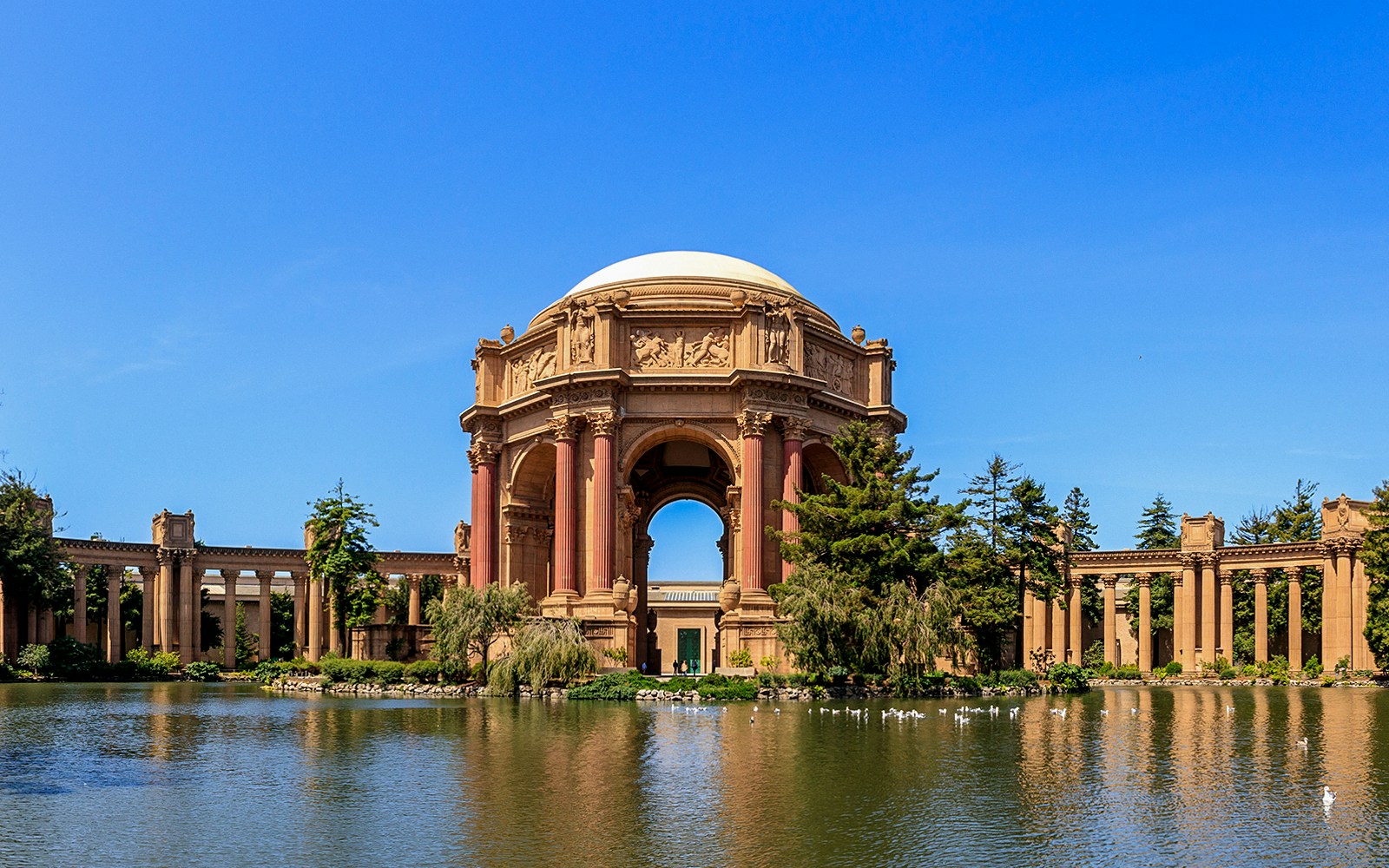 Exploratorium entrance with view of The Palace of Fine Arts, San Francisco.