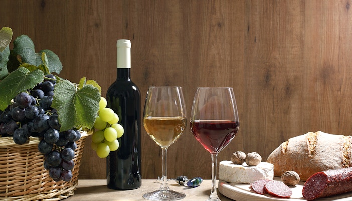 Wine and bread basket