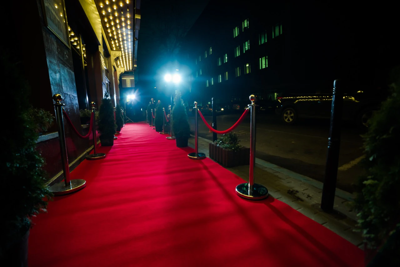 Royal Albert Hall skal være vært for Olivier Awards 2024 - Datoer offentliggjort