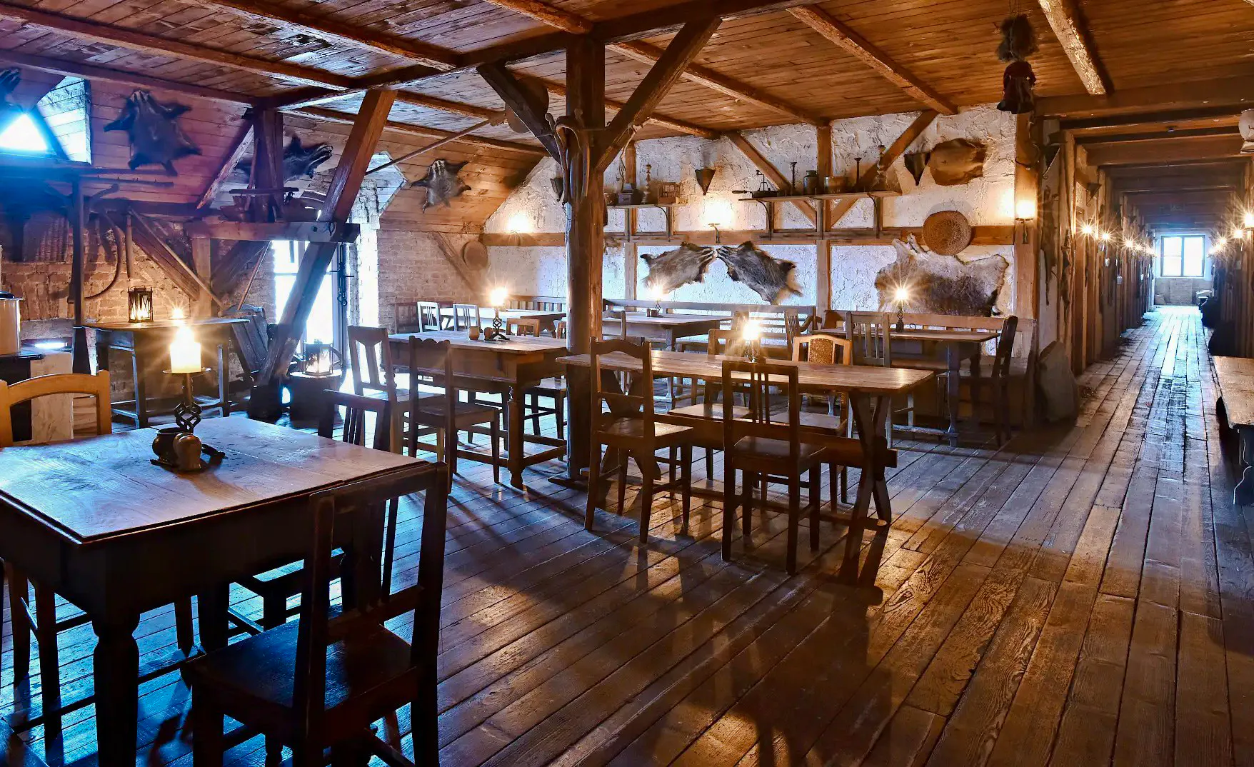 desde praga: cena-espectáculo medieval en dětenice con bebidas ilimitadas y traslados incluidos-1