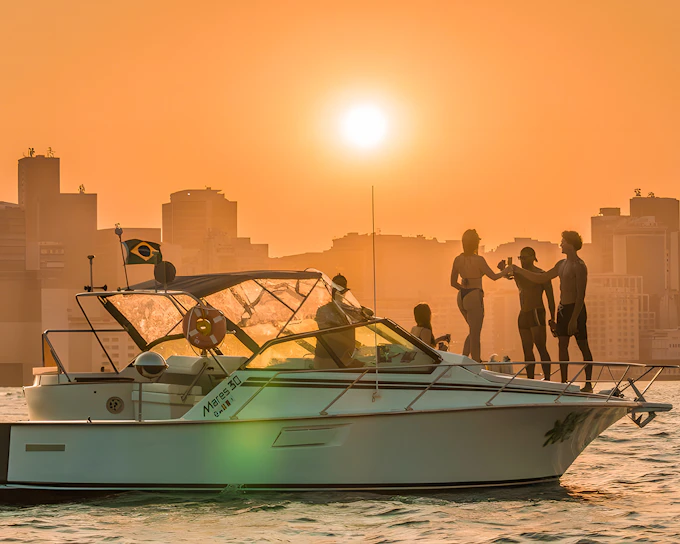 Rio de Janeiro Sunset Speedboat Tour in Guanabara Bay with Drinks & Swim Stop