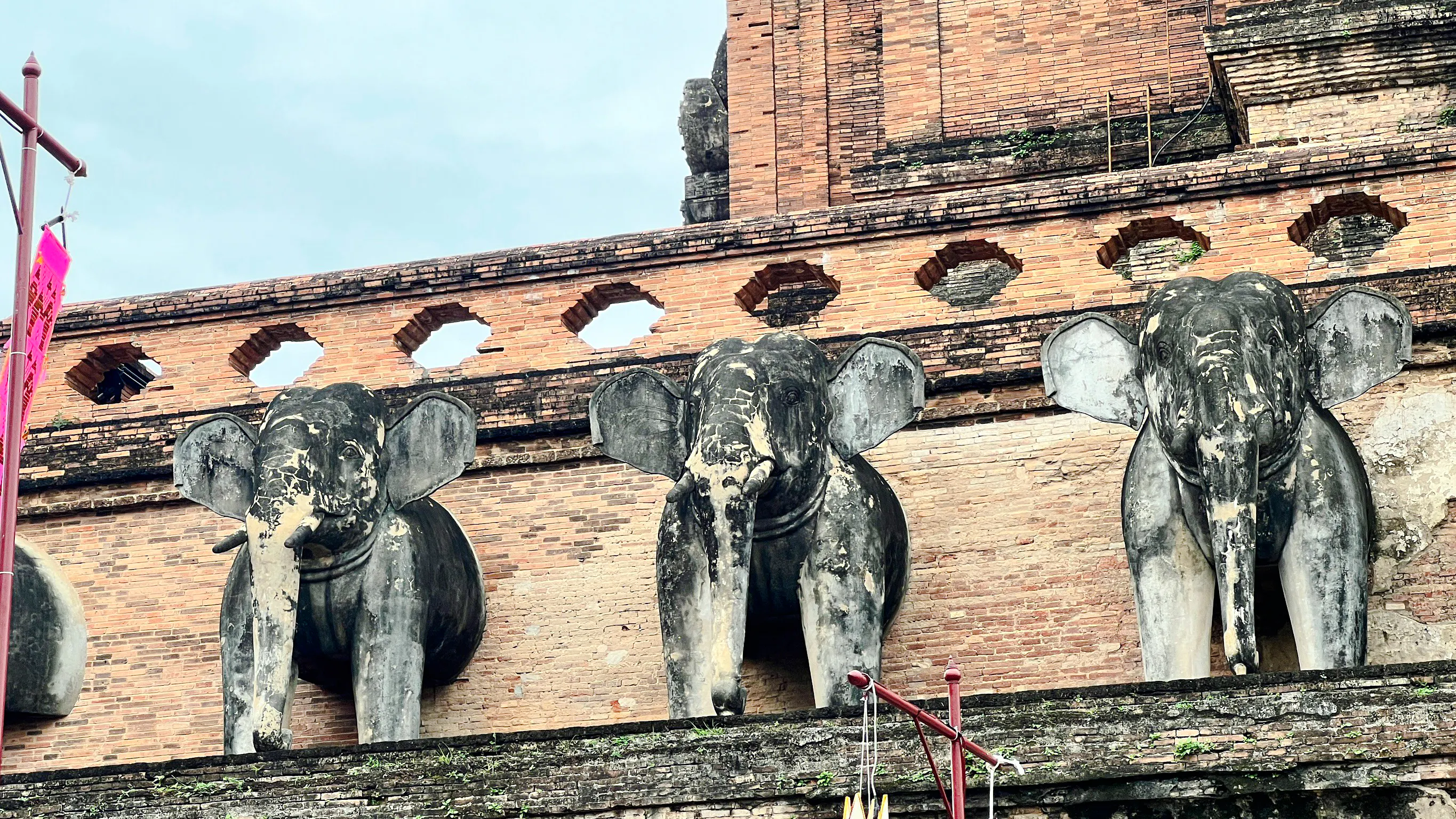 wat chedi luang küçük grup turu ve budist keşişle sohbet-10