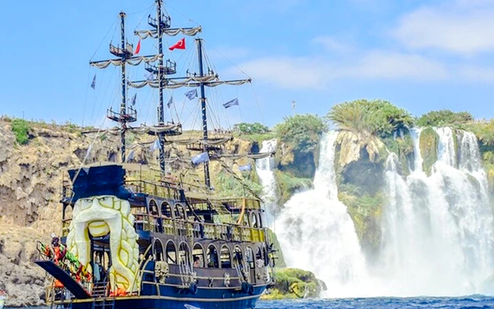 Antalya: Lara Pirate Boat Cruise with Lunch and Hotel Transfers