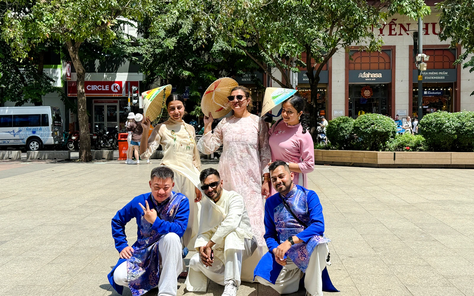 Ho Chi Minh City Ao Dai Try-On Photoshoot Experience Image 5