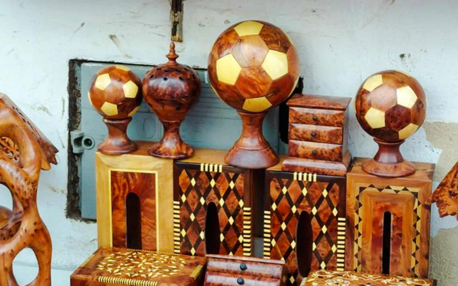 Essaouira Driftwood Upcycling and Wood Art Workshop (Product 56115)