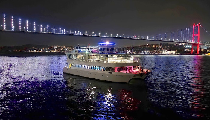 Bosphorus yacht tours