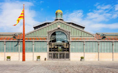 Barcelona's Mercat del Born with Catalan flag, included in Turbopass City Card.