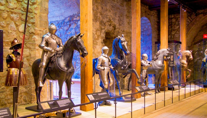 tower of london inside