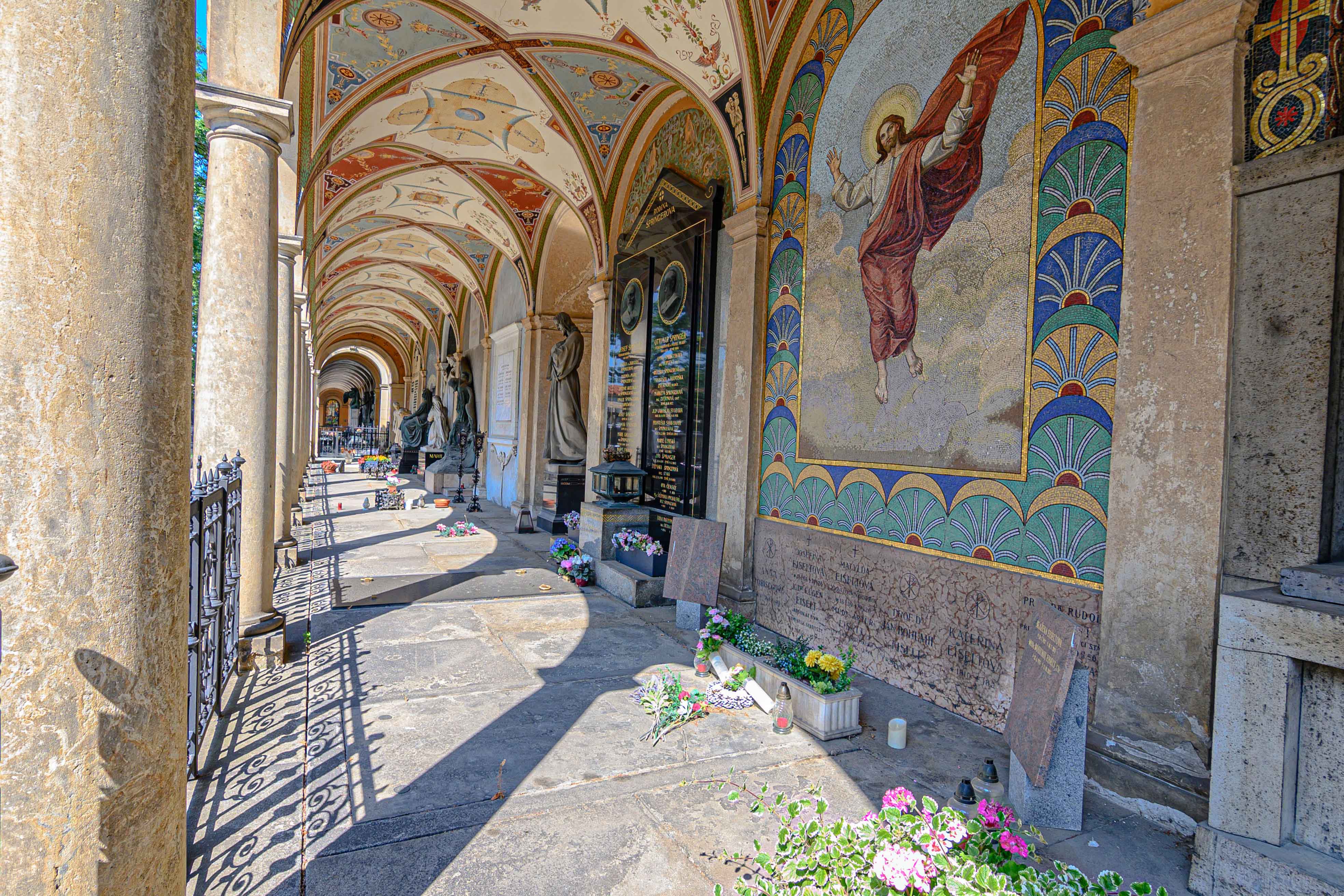 tomb of Míla Mellanová at Vyšehrad