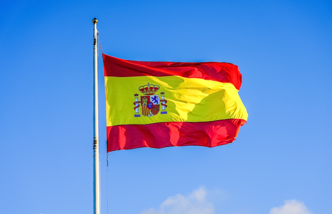spanish flag homecoming guernica reina sofia