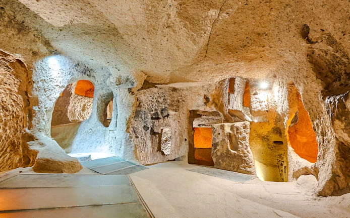 Visite guidée de la ville souterraine de Derinkuyu en Cappadoce et de la vallée d'Ihlara, avec déjeuner