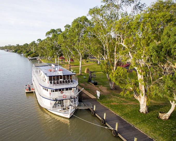 Murray River Highlights Cruise with Guided Tour & Lunch