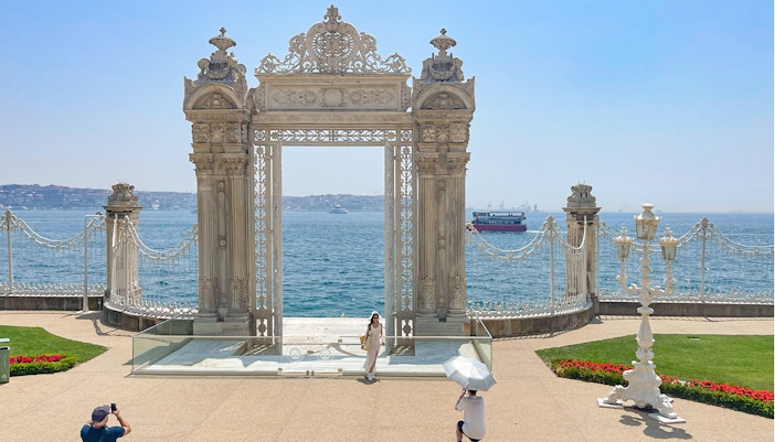 Dolmabahce Palace architecture & design