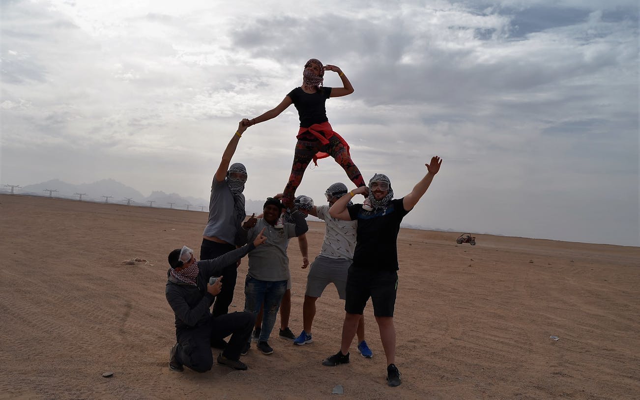 aventura no deserto em quadriciclo premium e passeio de camelo - hurghada-5