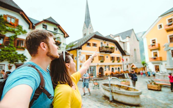 din salzburg: tur privat la hallstatt cu mașina personală, inclusiv bilete pentru funicularul skywalk-1