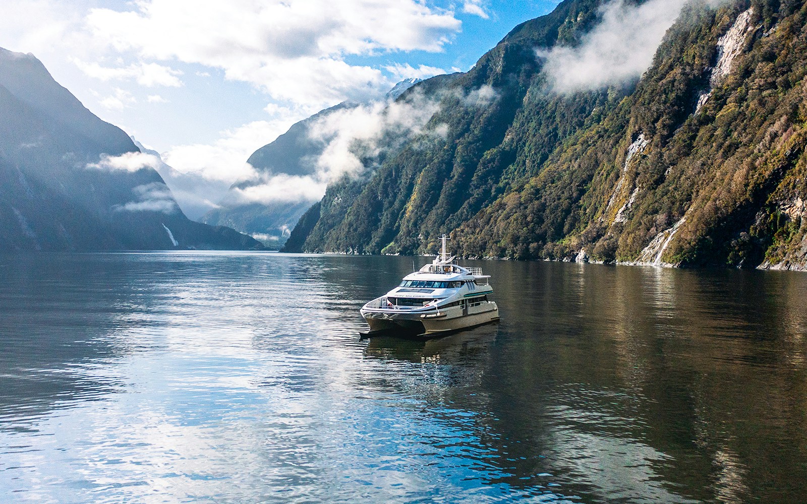 Milford Sound Cruises