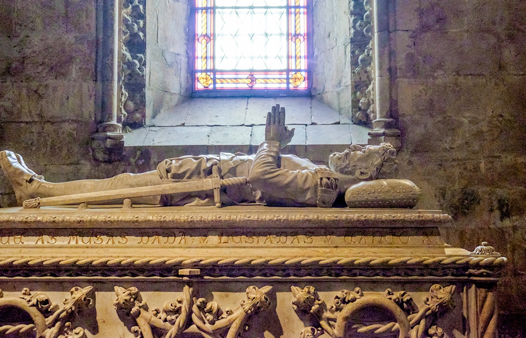 Jerónimos Monastery Burials
