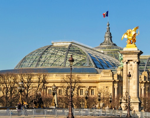 Grand Palais - Bateaux Parisiens Cruise