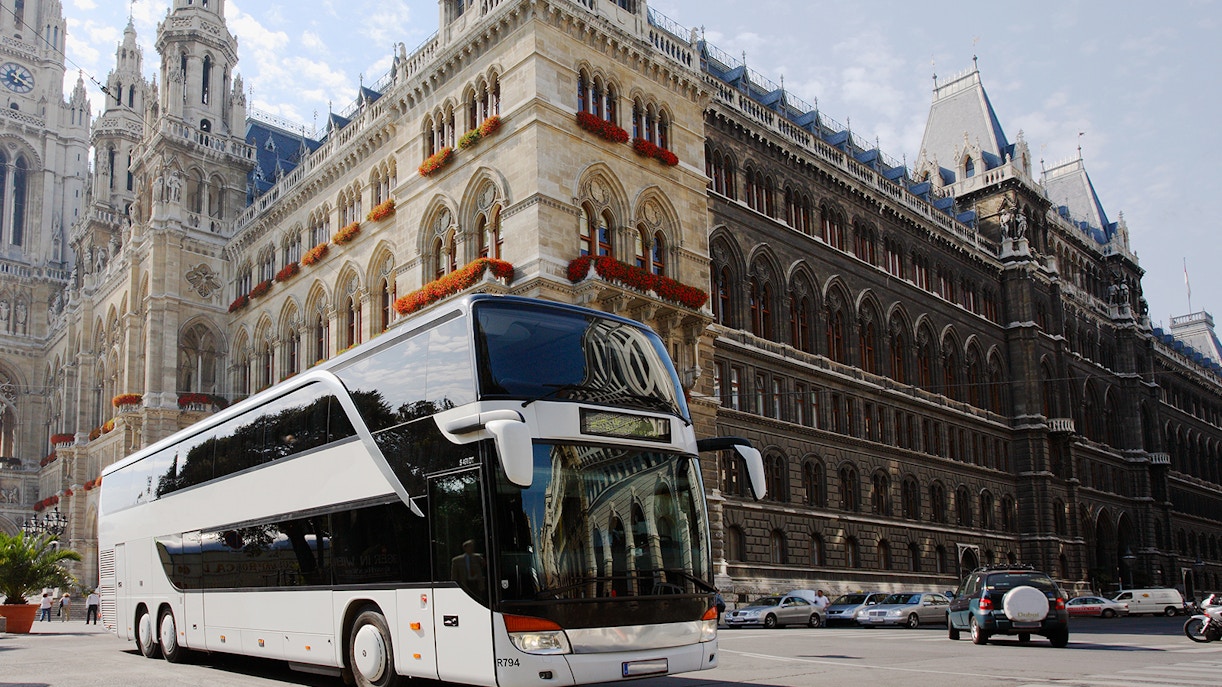 By Bus - Museum of Illusions Vienna location