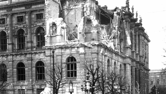 Damage to KHM