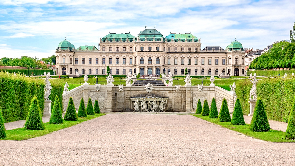 Attractions near the Danube Tower