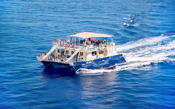 Kealakekua Bay Snorkeling Cruise with Optional Lunch
