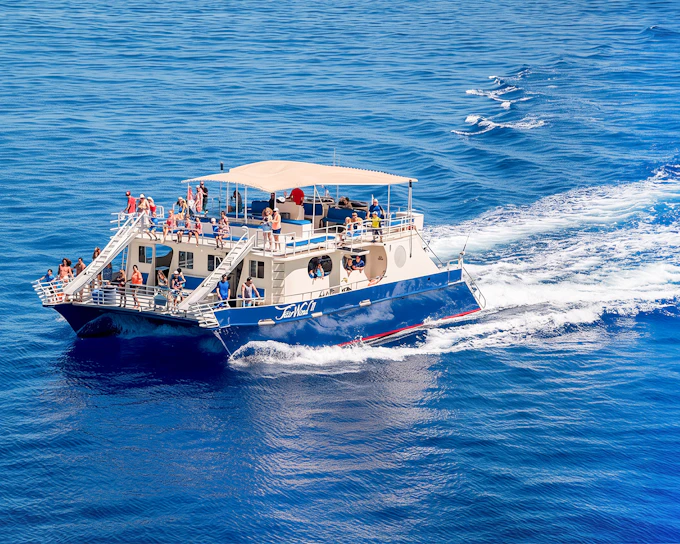 Kealakekua Bay Snorkeling Cruise with Optional Lunch (Product 53025)