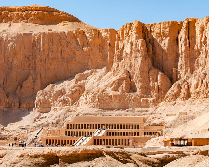 From Cairo: Private All-Inclusive Tour of Luxor by Plane