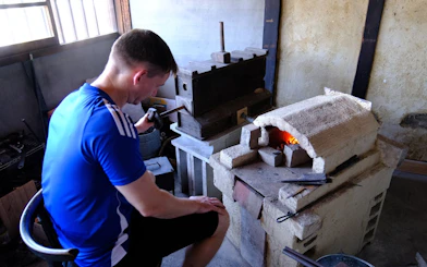 Osaka: Guided Tour of Mochi Tasting, Traditional Knife Maker or Blacksmith