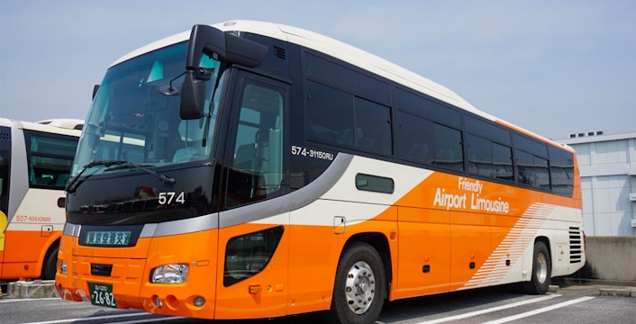 Airport transfer bus