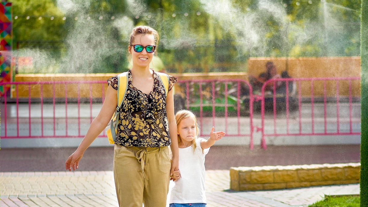 women entering ESCAPE with kid