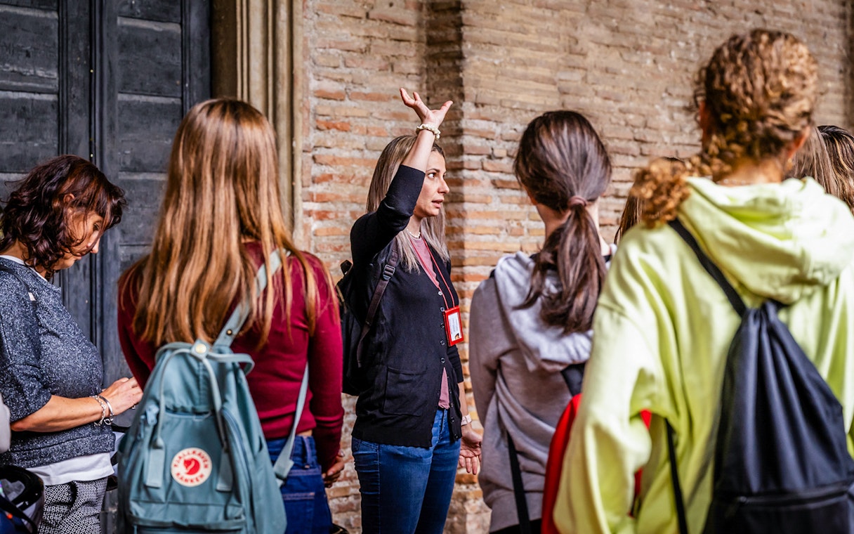 Guide leading small group on Ravenna Monuments tour.