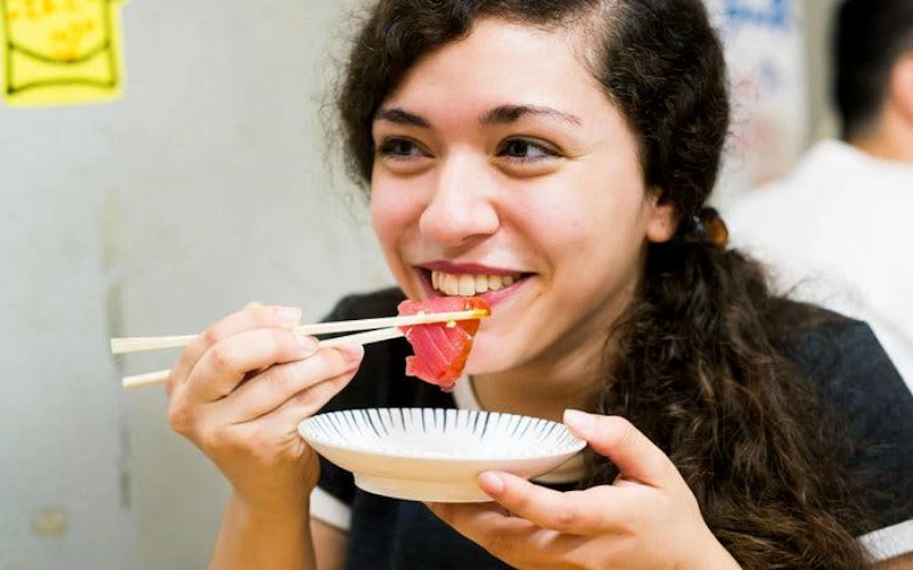 Tour a pie por los izakayas de Shinjuku con 14 degustaciones y bebidas — 5